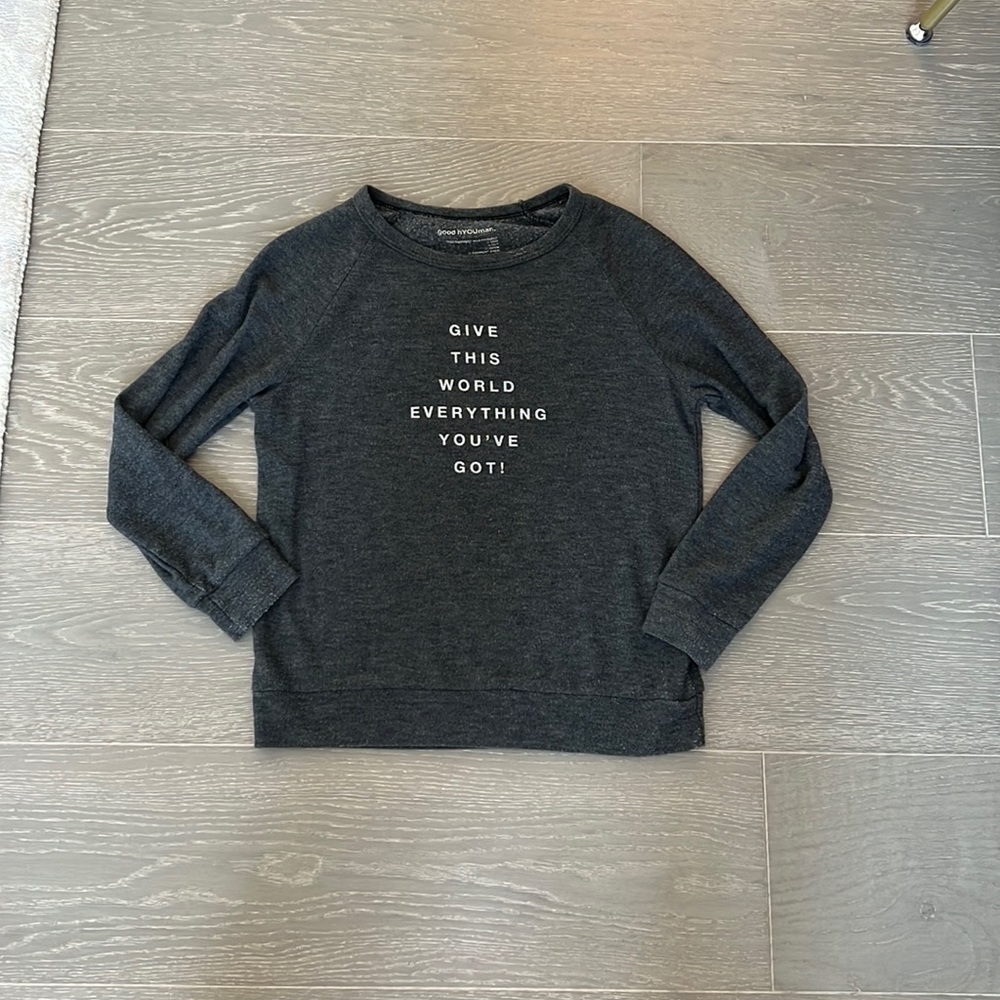 Grey sweatshirt